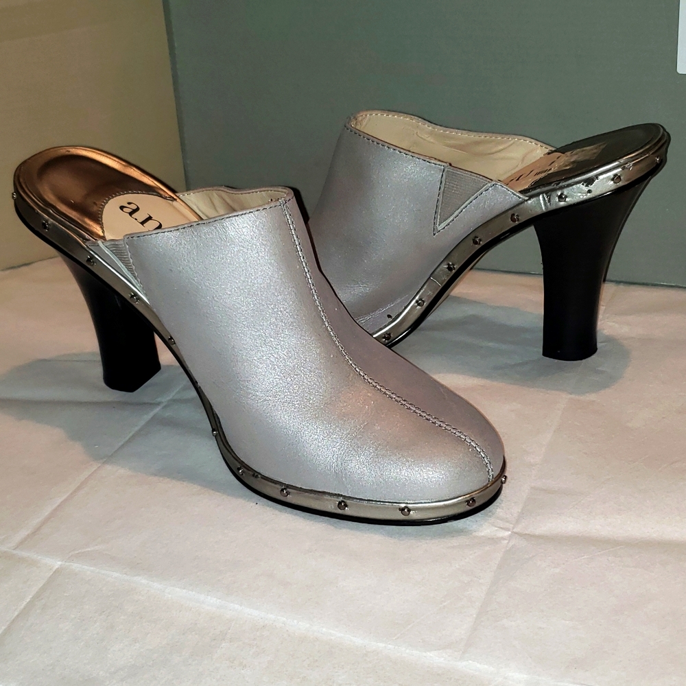 a.n.a Leather Mule Clog Heeled Platform Stud Slide Satin Metallic Women's Sz 9.5 - Picture 4 of 14